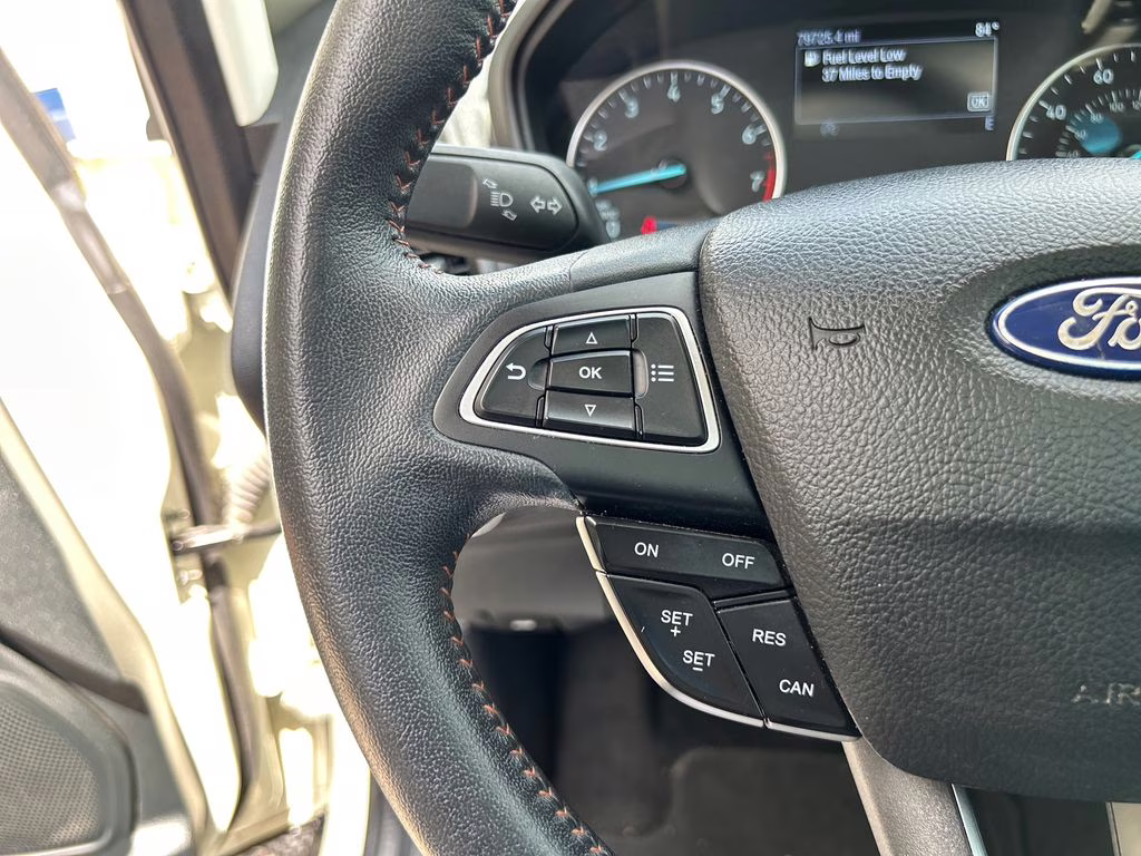 2021 Diamond White Ford EcoSport SE FWD SUV