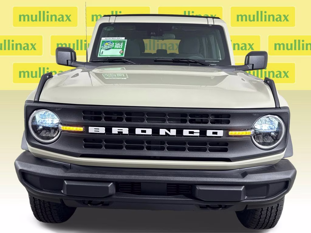 2026 Beige Ford Bronco Base 4X4 SUV