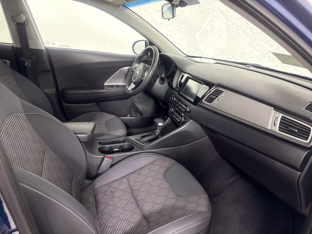 2018 Deep Cerulean Kia Niro LX FWD SUV