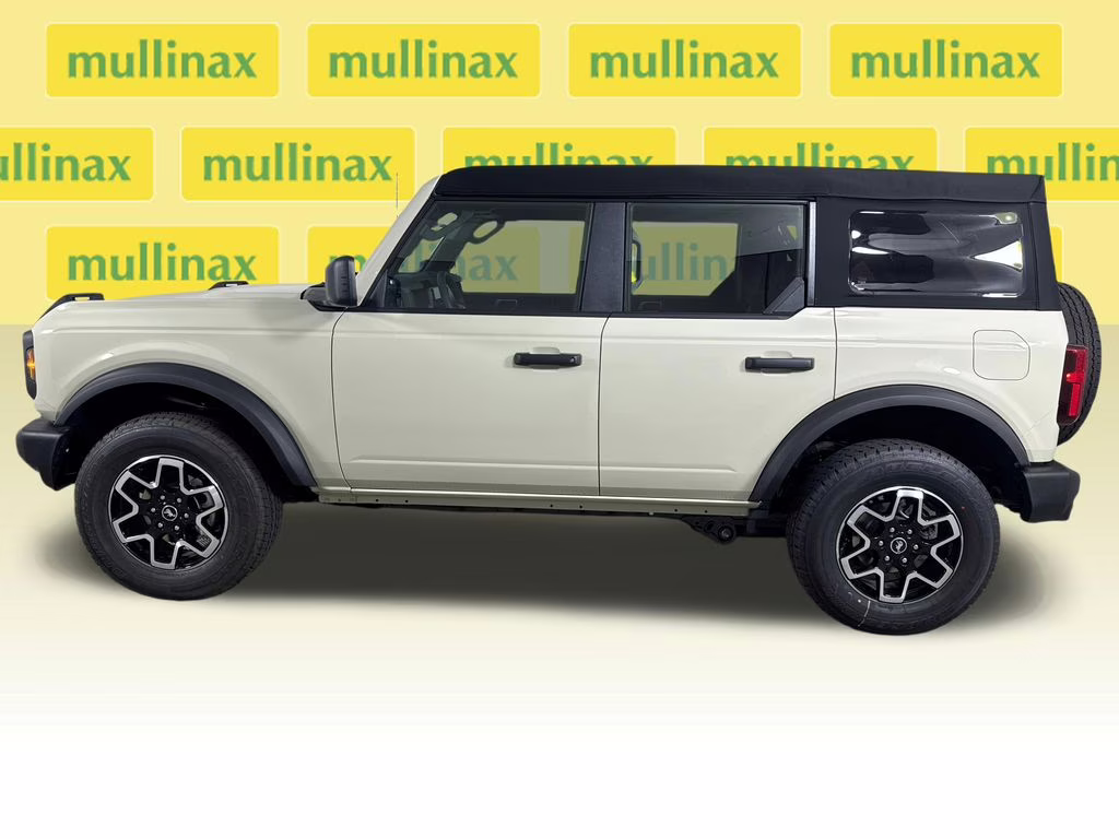 2026 Desert Sand Ford Bronco Base 4X4 SUV