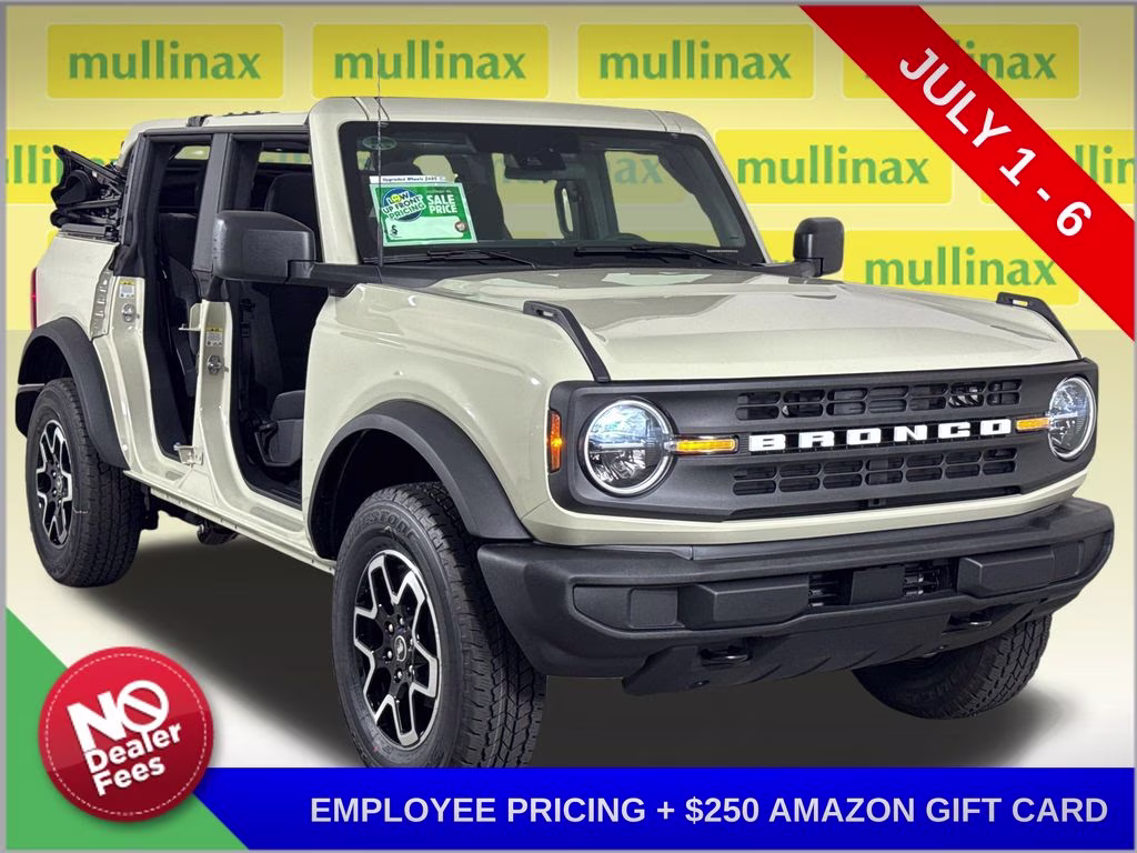 2026 Desert Sand Ford Bronco Base 4X4 SUV