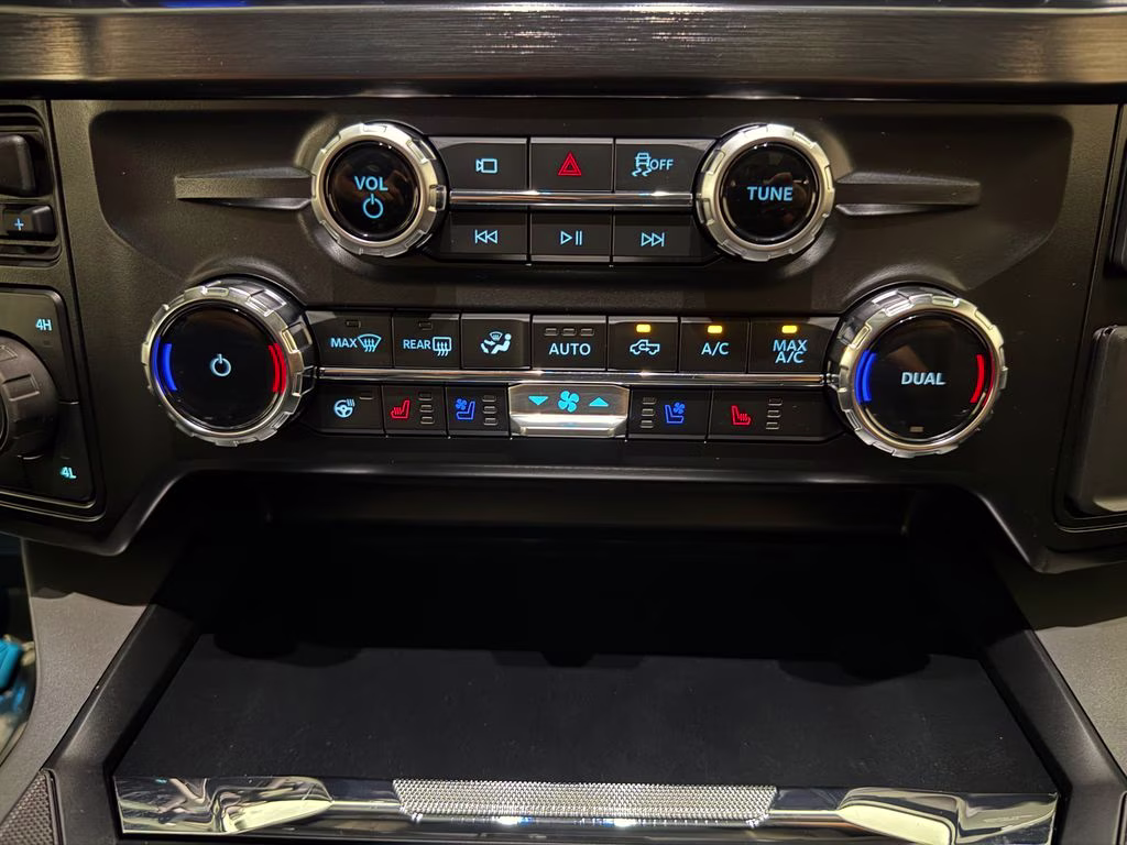 2026 Gray Ford Super Duty F-450 DRW Lariat 4X4 Truck