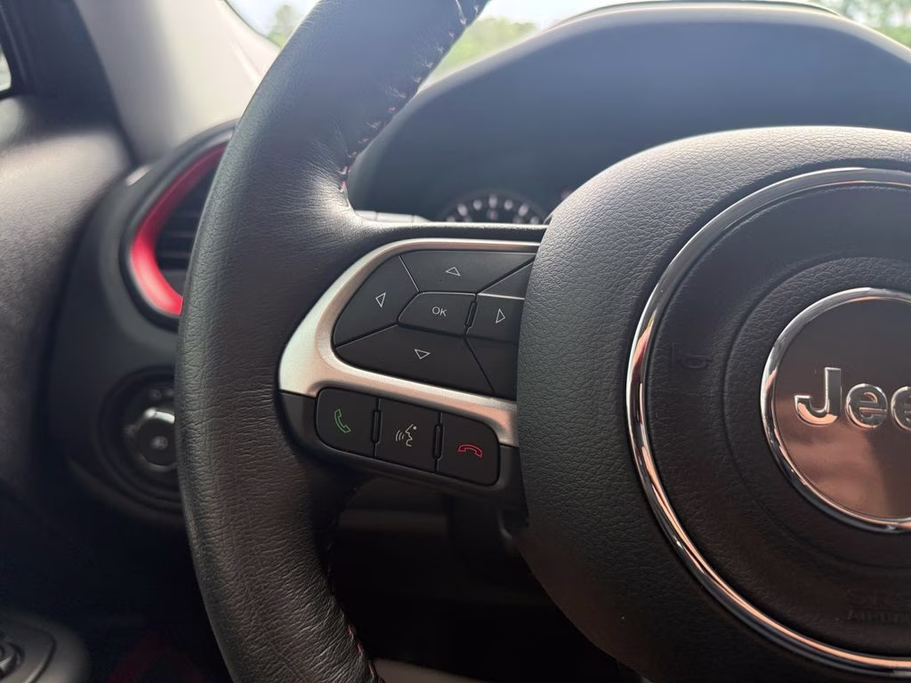2023 Black Clearcoat Jeep Renegade Trailhawk 4X4 SUV