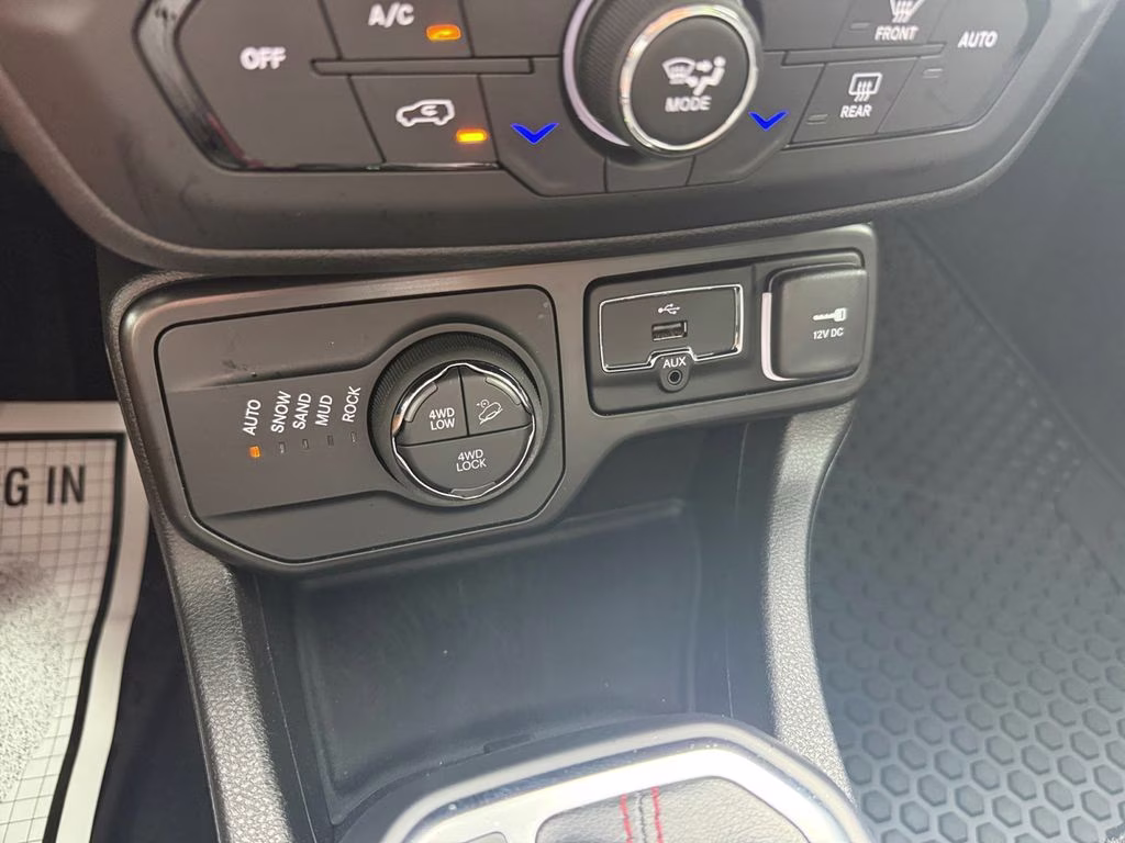 2023 Black Clearcoat Jeep Renegade Trailhawk 4X4 SUV