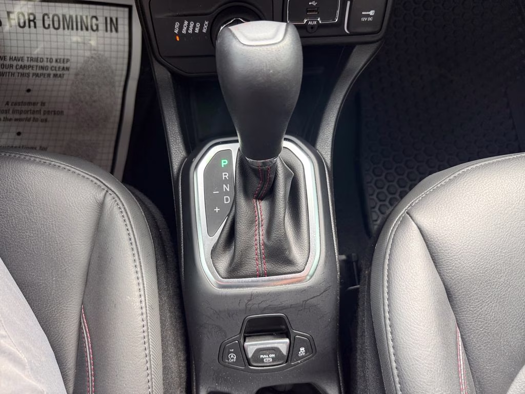 2023 Black Clearcoat Jeep Renegade Trailhawk 4X4 SUV