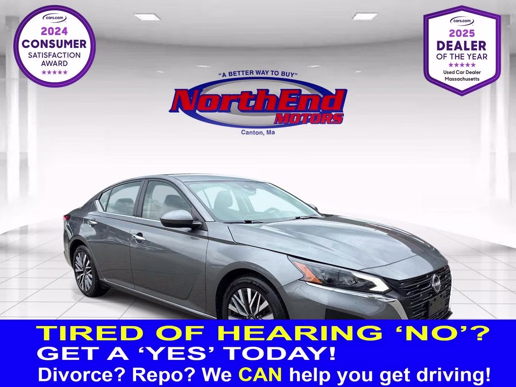 2023 Gun Metallic Nissan Altima 2.5 SV FWD Sedan