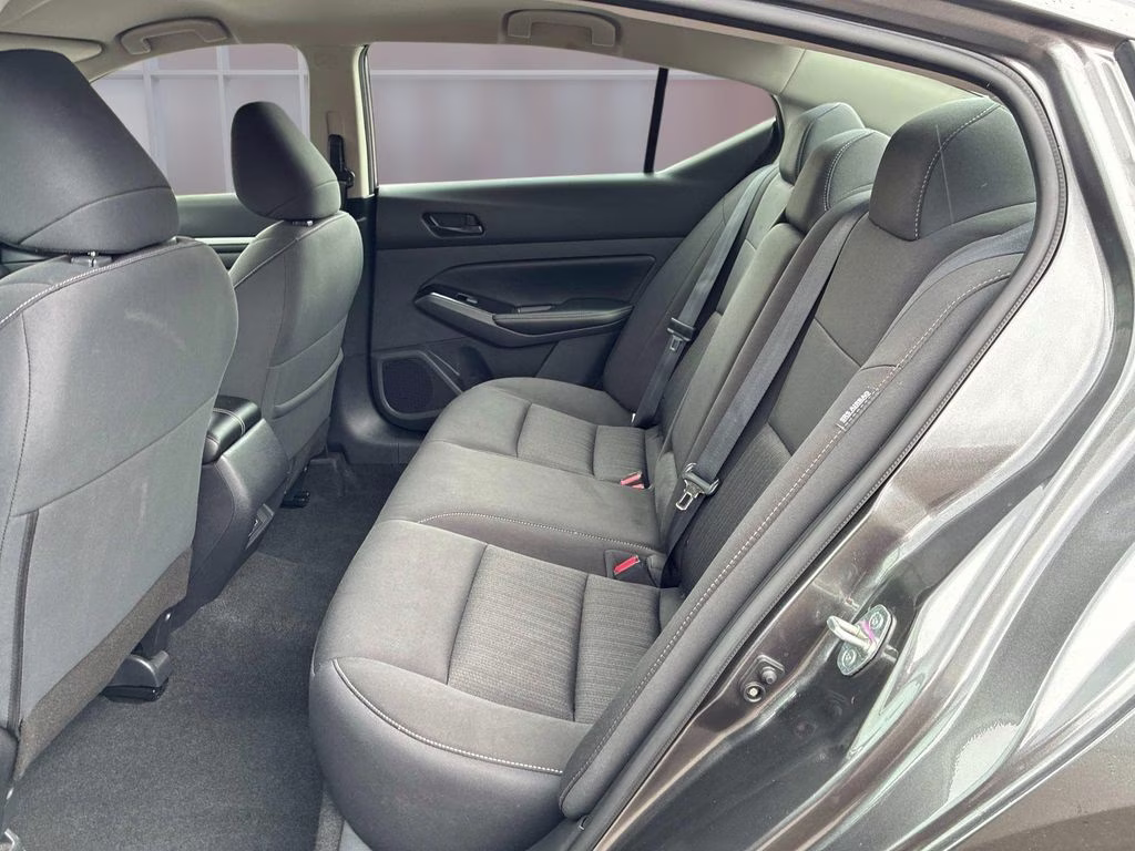 2023 Gun Metallic Nissan Altima 2.5 SV FWD Sedan