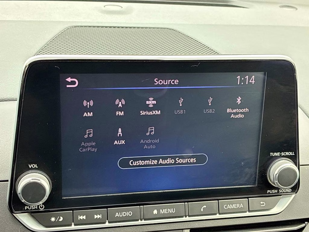 2023 Gun Metallic Nissan Altima 2.5 SV FWD Sedan