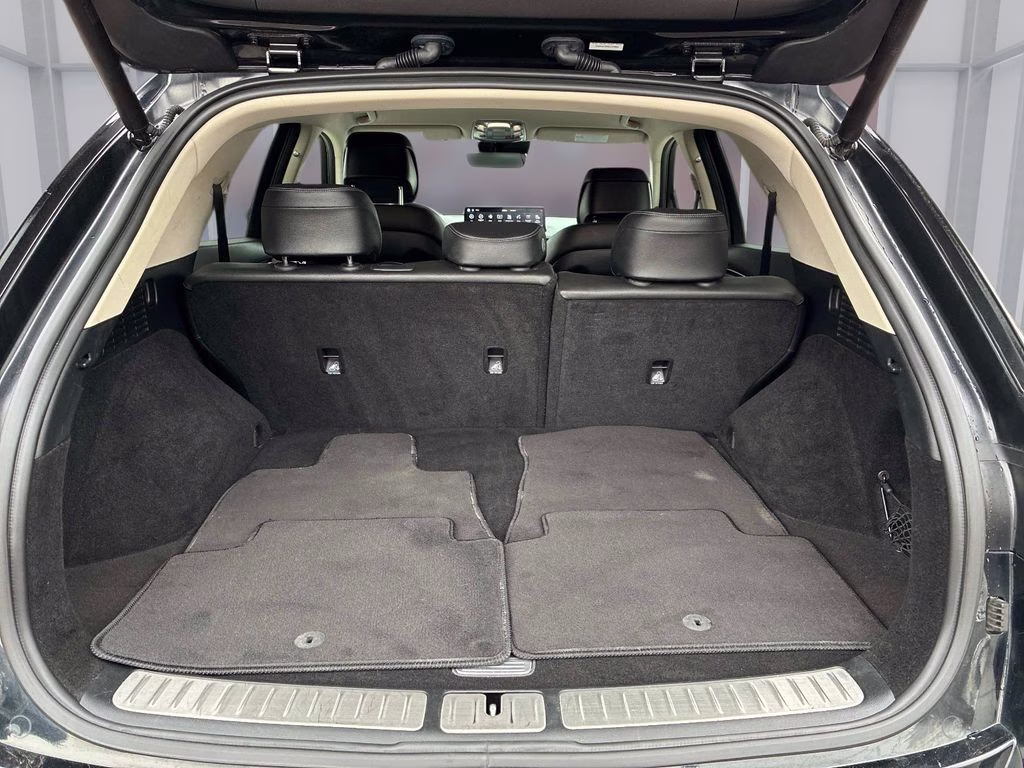 2025 Vik Black Genesis GV70 2.5T AWD SUV