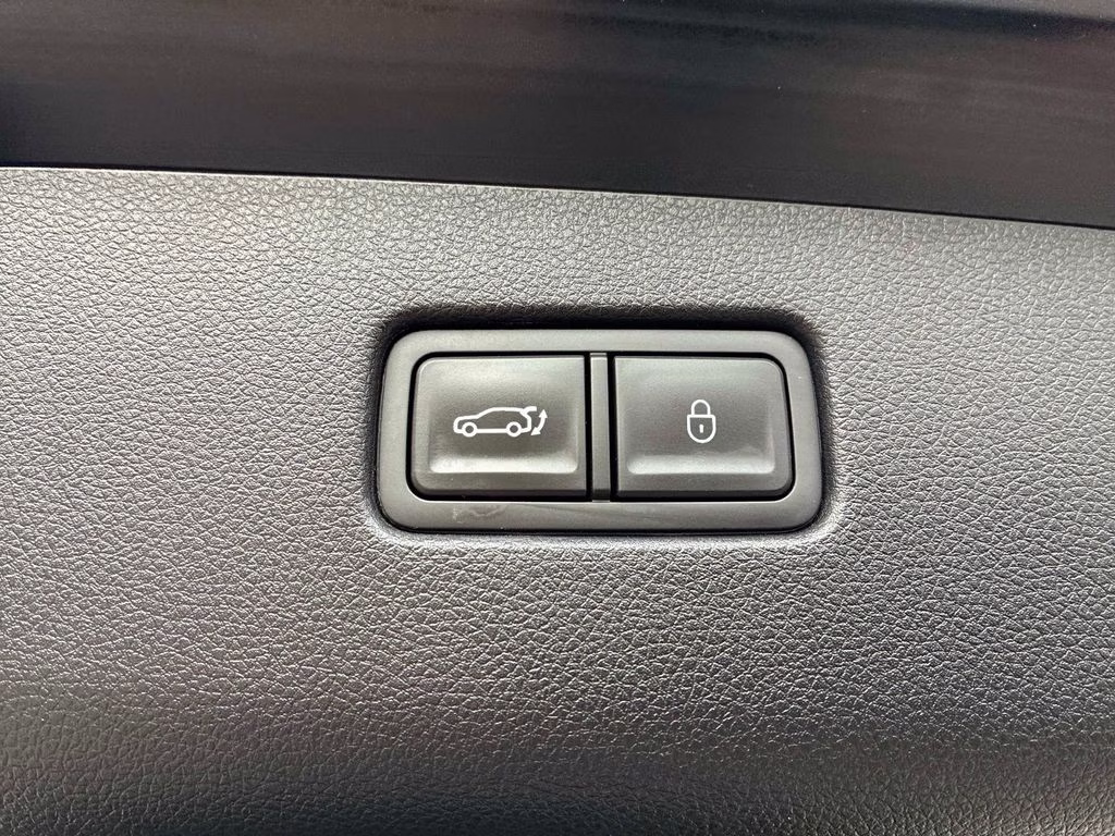 2025 Vik Black Genesis GV70 2.5T AWD SUV