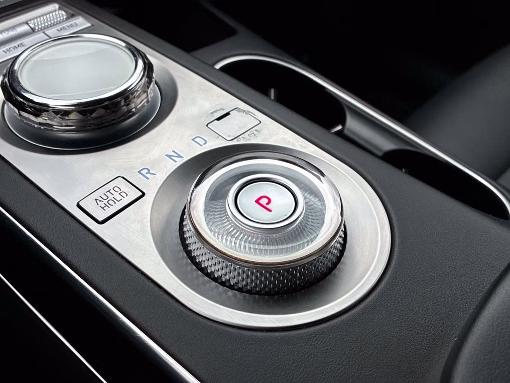 2025 Vik Black Genesis GV70 2.5T AWD SUV
