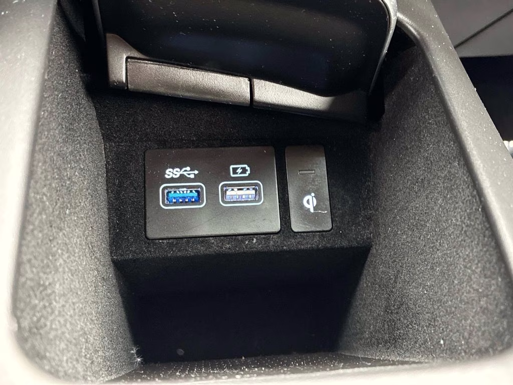 2025 Vik Black Genesis GV70 2.5T AWD SUV