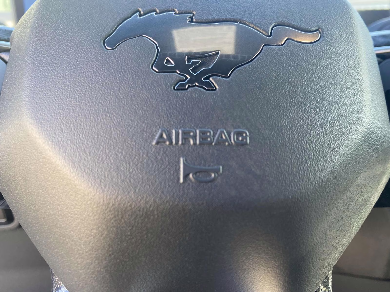 2025 Oxford White Ford Mustang EcoBoost RWD Coupe