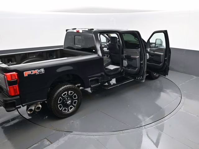 2023 Black Ford Super Duty F-350 SRW Platinum 4X4 Truck
