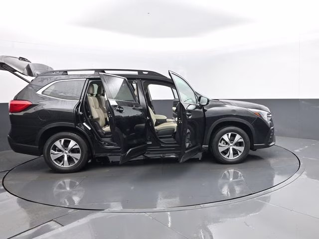 2025 Crystal Black Silica Subaru Ascent Premium AWD SUV