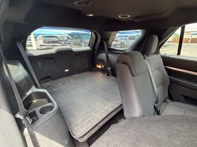 2019 Magnetic Ford Explorer XLT FWD SUV