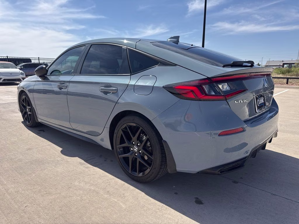 2024 Sonic Gray Pearl Honda Civic Sport FWD Hatchback