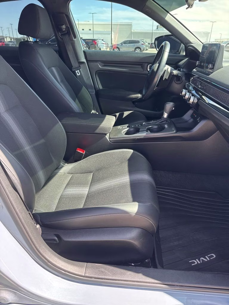2024 Sonic Gray Pearl Honda Civic Sport FWD Hatchback