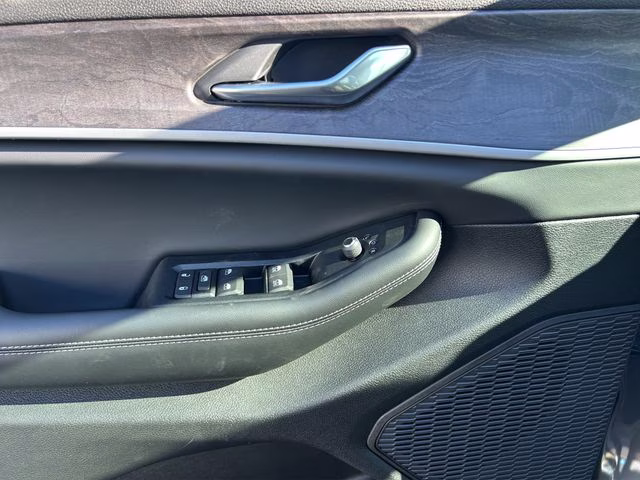 2026 Baltic Gray Metallic Clearcoat Jeep Grand Cherokee Altitude 4X4 SUV