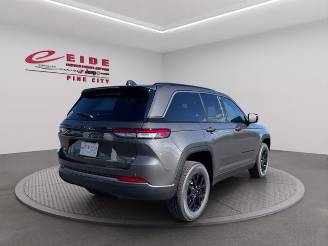 2026 Baltic Gray Metallic Clearcoat Jeep Grand Cherokee Altitude 4X4 SUV