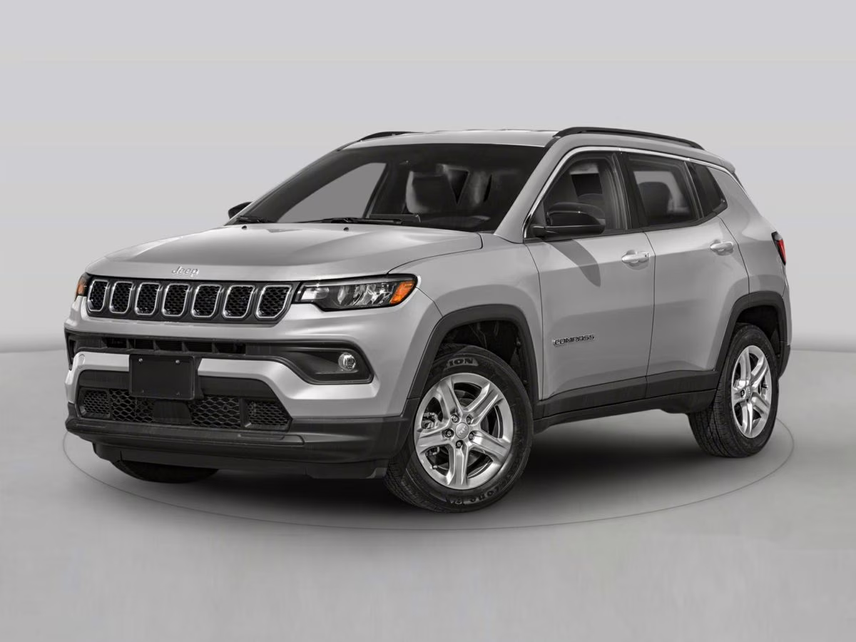 2024 White Jeep Compass Latitude 4X4 SUV