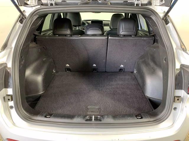 2024 Silver Zynith Metallic Clearcoat Jeep Compass Latitude 4X4 SUV