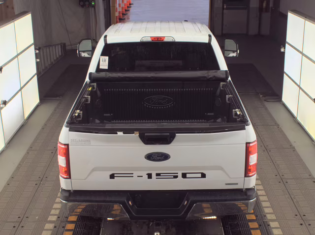 2018 Oxford White Ford F-150 XLT 4X4 Truck