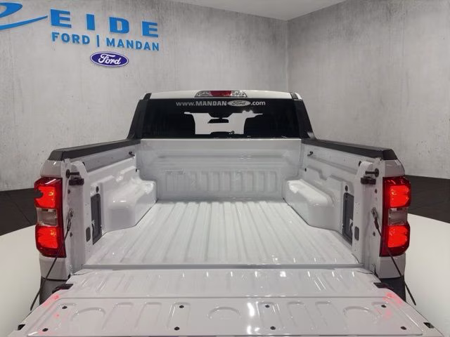 2026 Oxford White Ford Maverick XL AWD Truck
