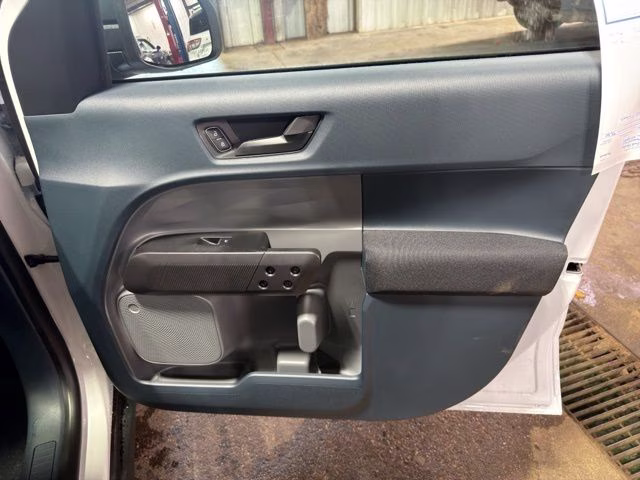 2026 Oxford White Ford Maverick XL AWD Truck