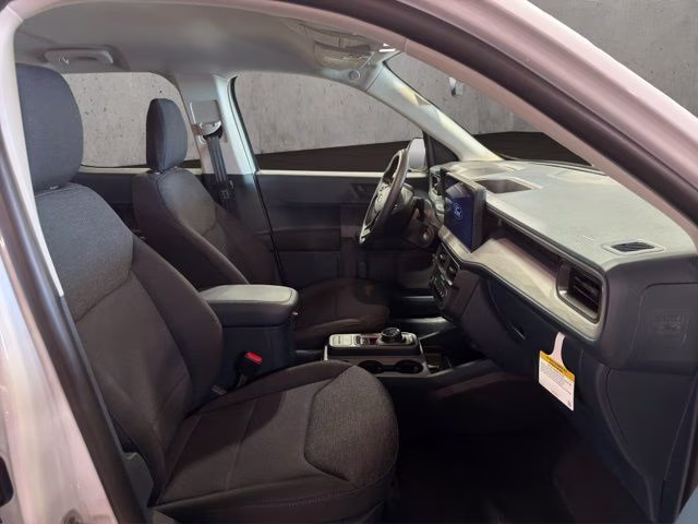 2026 Oxford White Ford Maverick XL AWD Truck