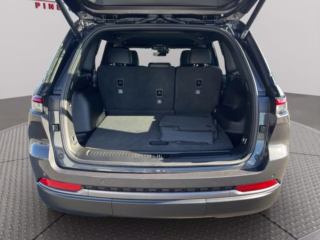 2026 Baltic Gray Metallic Clearcoat Jeep Grand Cherokee Altitude 4X4 SUV