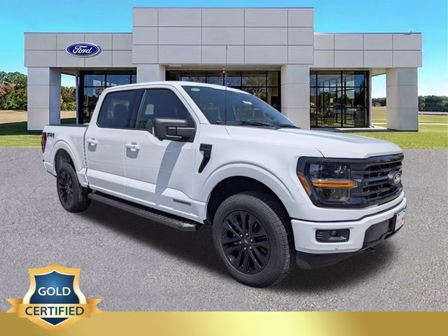 2025 Oxford White Ford F-150 XLT 4X4 Truck