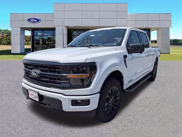 2025 Oxford White Ford F-150 XLT 4X4 Truck