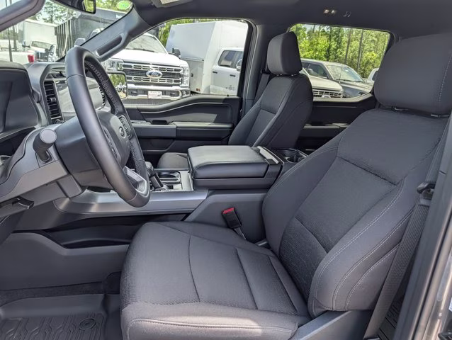 2025 Gray Metallic Ford F-150 XLT 4X4 Truck