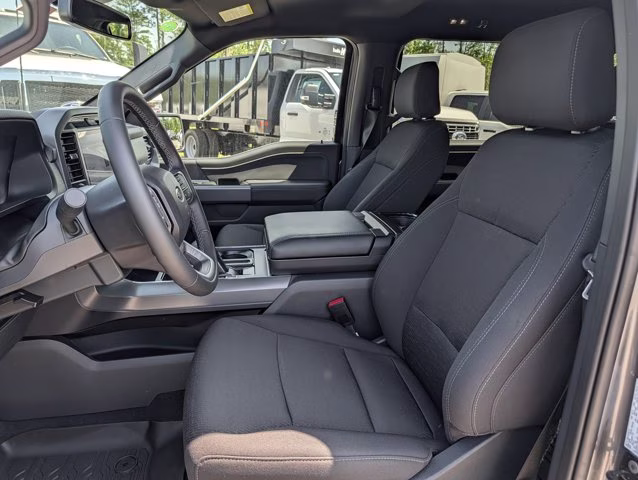 2025 Gray Metallic Ford F-150 XLT 4X4 Truck