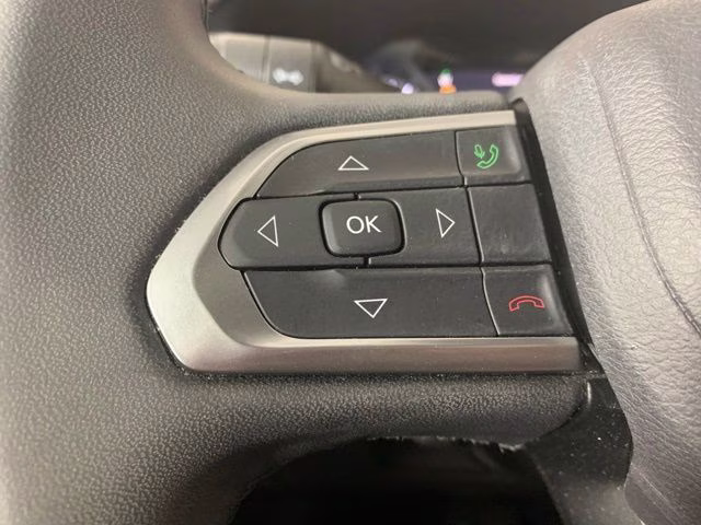 2024 Bright White Clearcoat Jeep Compass Latitude 4X4 SUV
