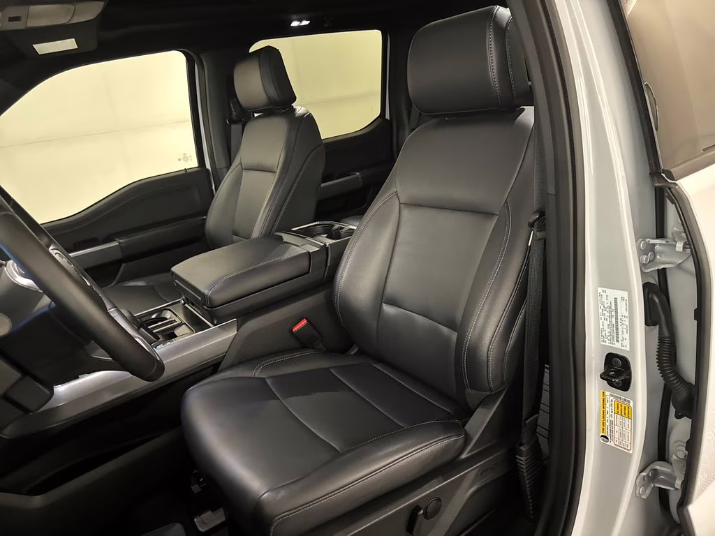 2025 Space White Metallic Ford F-150 XLT 4X4 Truck