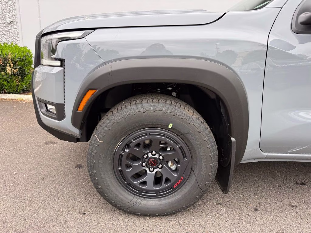 2026 Boulder Gray Pearl Nissan Frontier PRO-4X 4X4 Truck