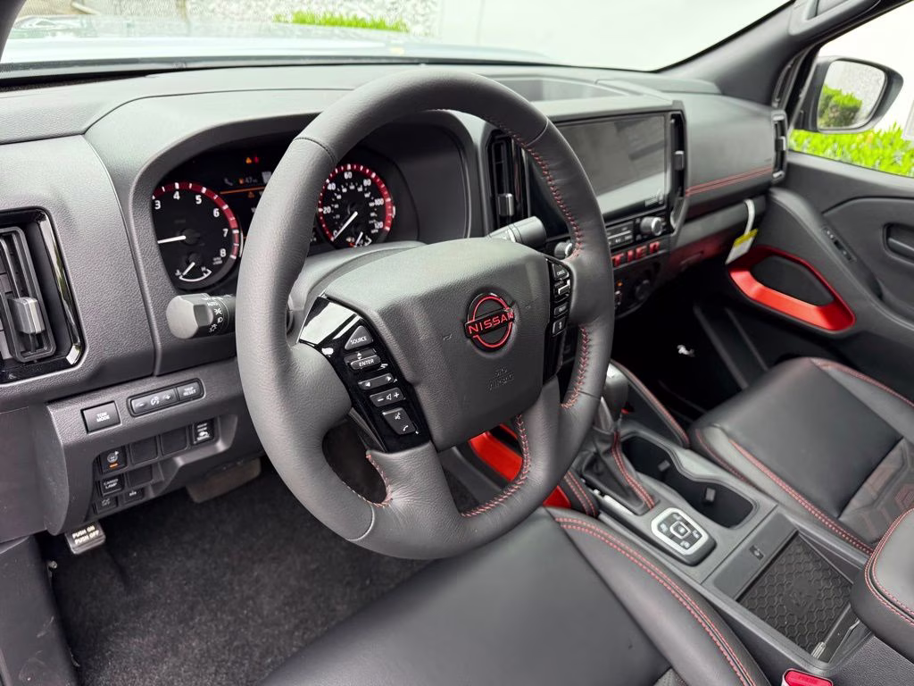 2026 Boulder Gray Pearl Nissan Frontier PRO-4X 4X4 Truck