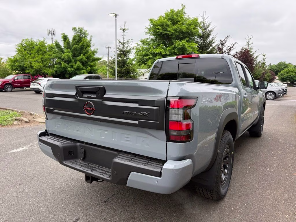 2026 Boulder Gray Pearl Nissan Frontier PRO-4X 4X4 Truck