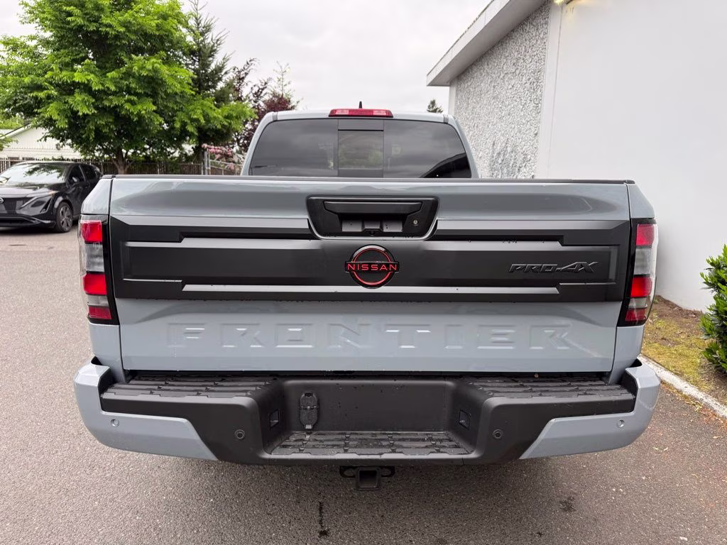 2026 Boulder Gray Pearl Nissan Frontier PRO-4X 4X4 Truck