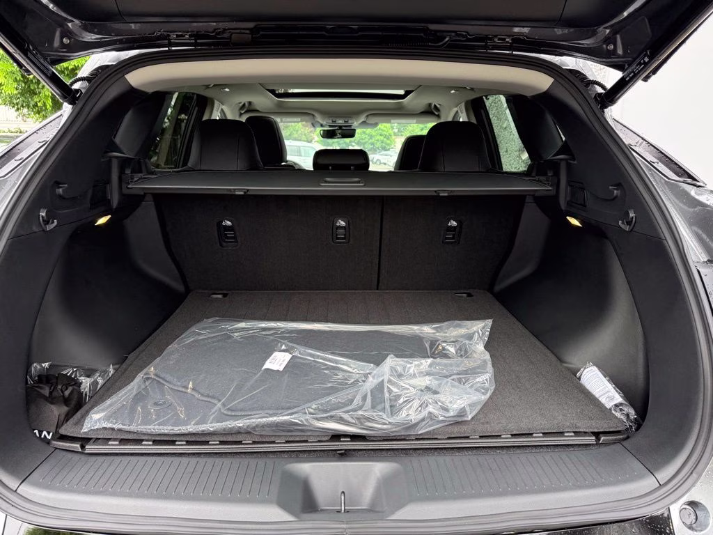 2026 Gun Metallic Nissan Murano Platinum AWD SUV