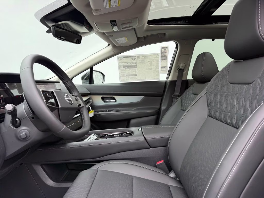 2026 Gun Metallic Nissan Murano Platinum AWD SUV