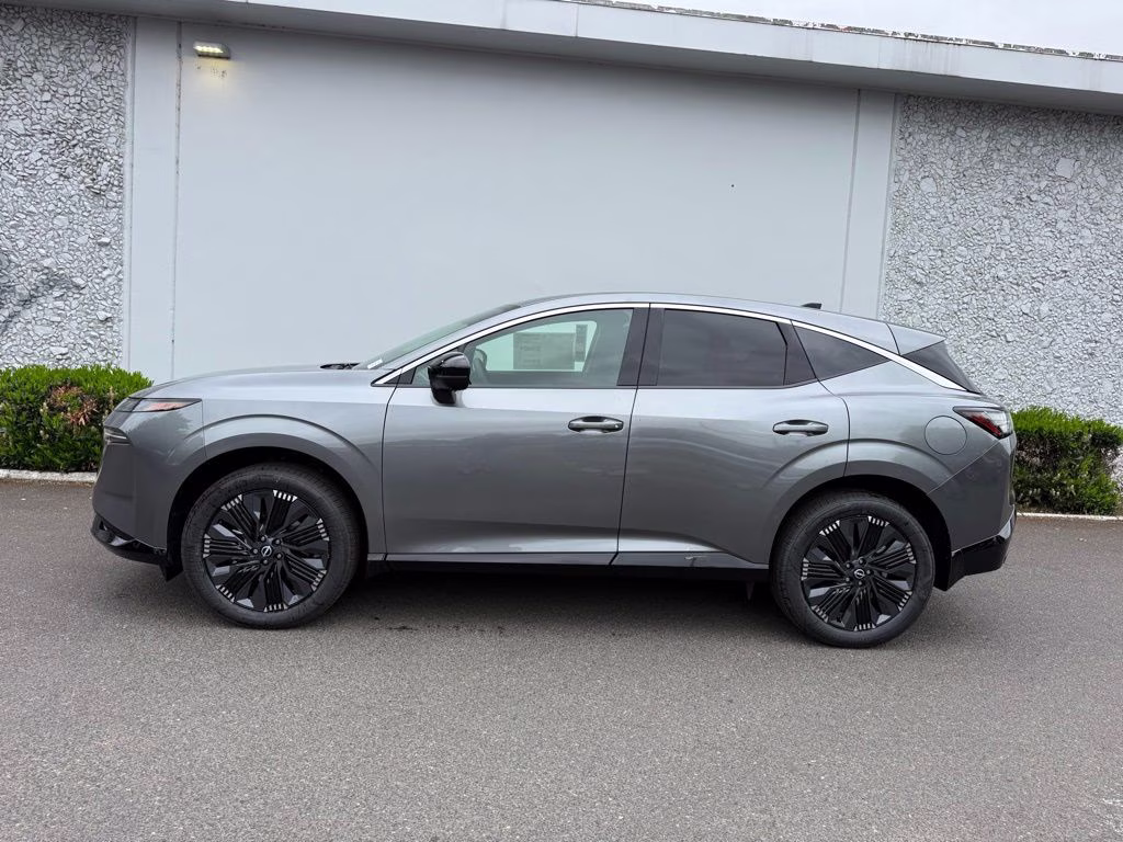 2026 Gun Metallic Nissan Murano Platinum AWD SUV