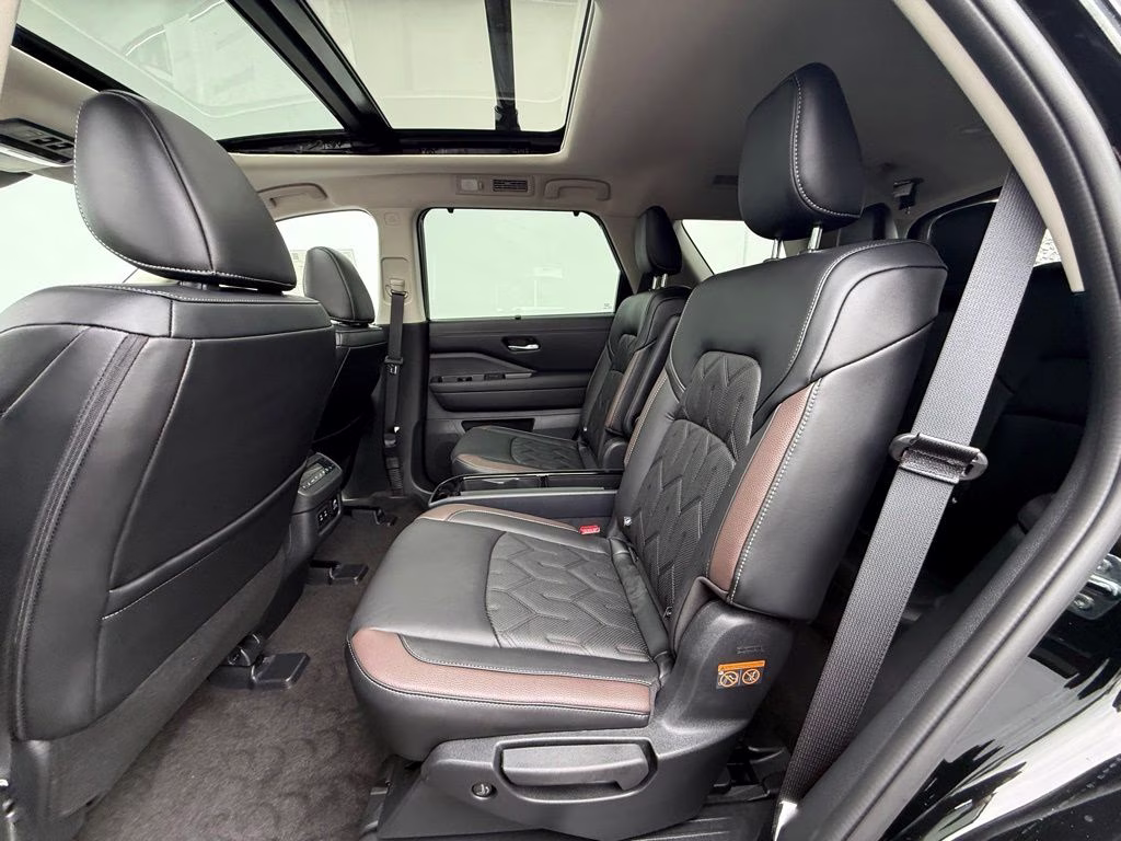 2026 Super Black Nissan Pathfinder Platinum 4X4 SUV