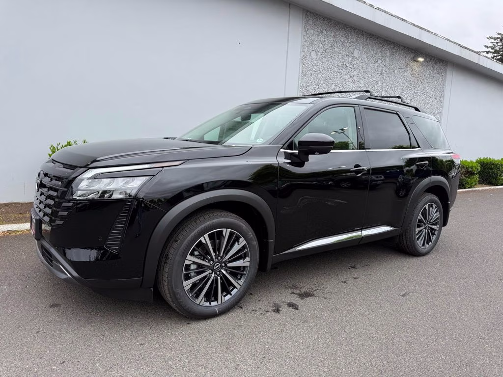 2026 Super Black Nissan Pathfinder Platinum 4X4 SUV