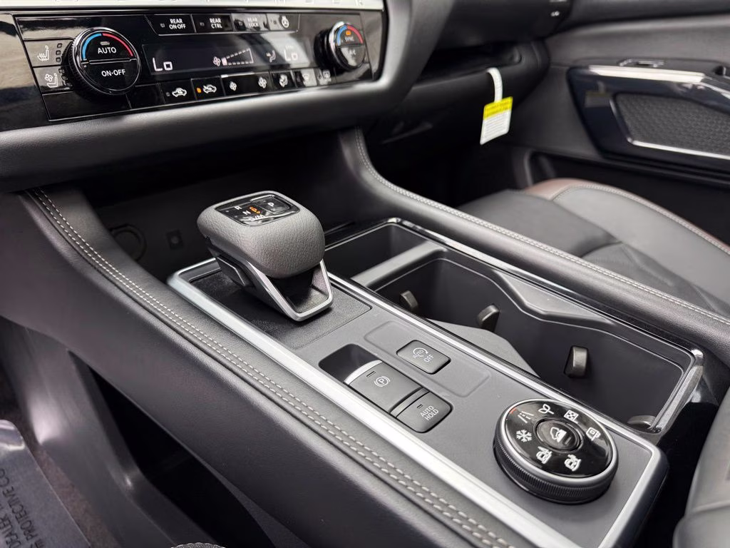 2026 Super Black Nissan Pathfinder Platinum 4X4 SUV