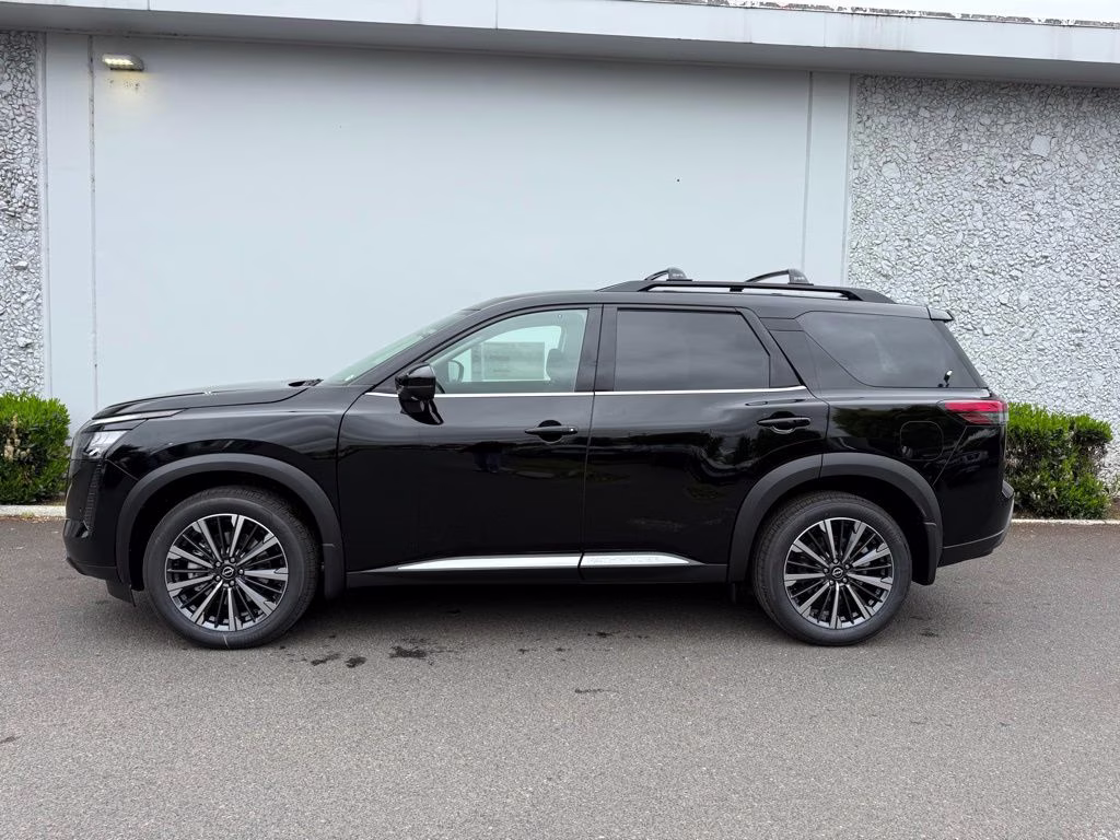 2026 Super Black Nissan Pathfinder Platinum 4X4 SUV