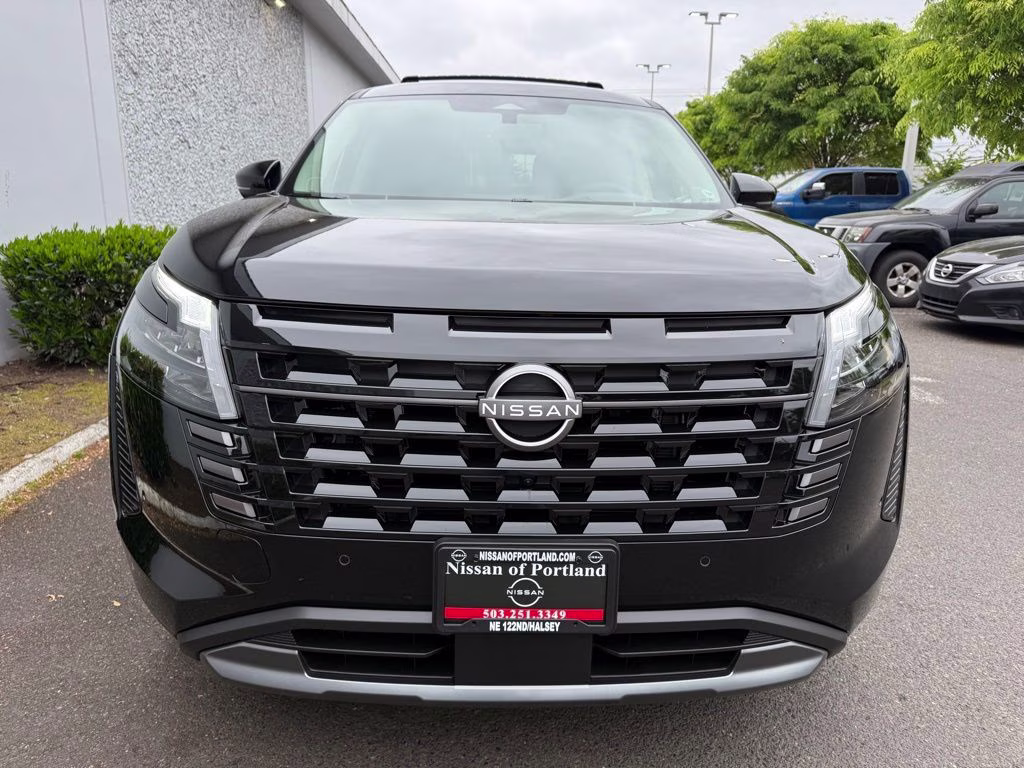 2026 Super Black Nissan Pathfinder Platinum 4X4 SUV