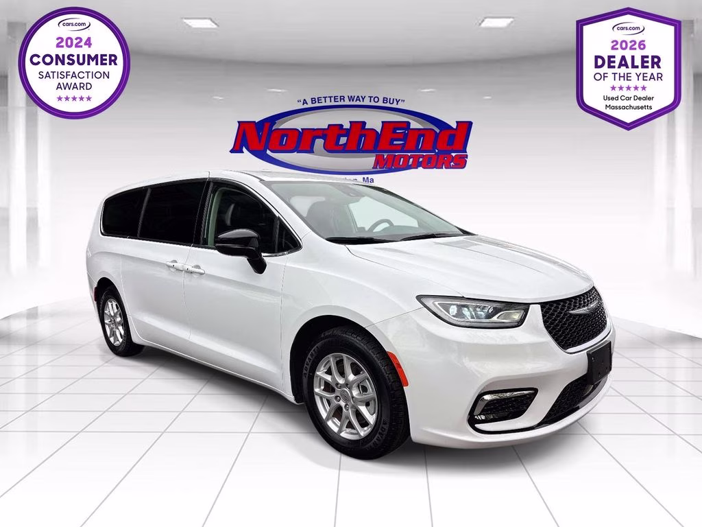 2024 Bright White Clearcoat Chrysler Pacifica Touring L FWD Van